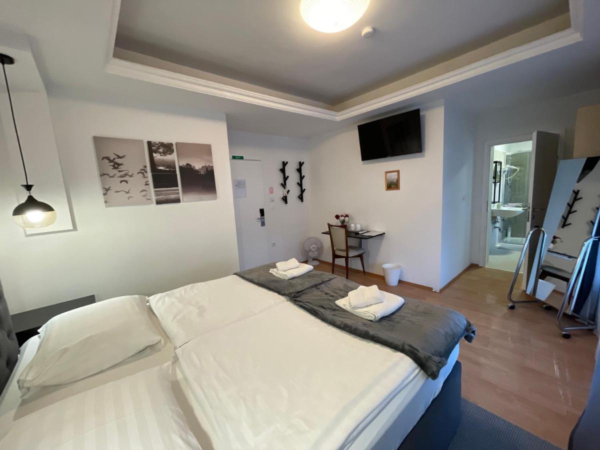 Stella Boutique Rooms Сесвете Экстерьер фото